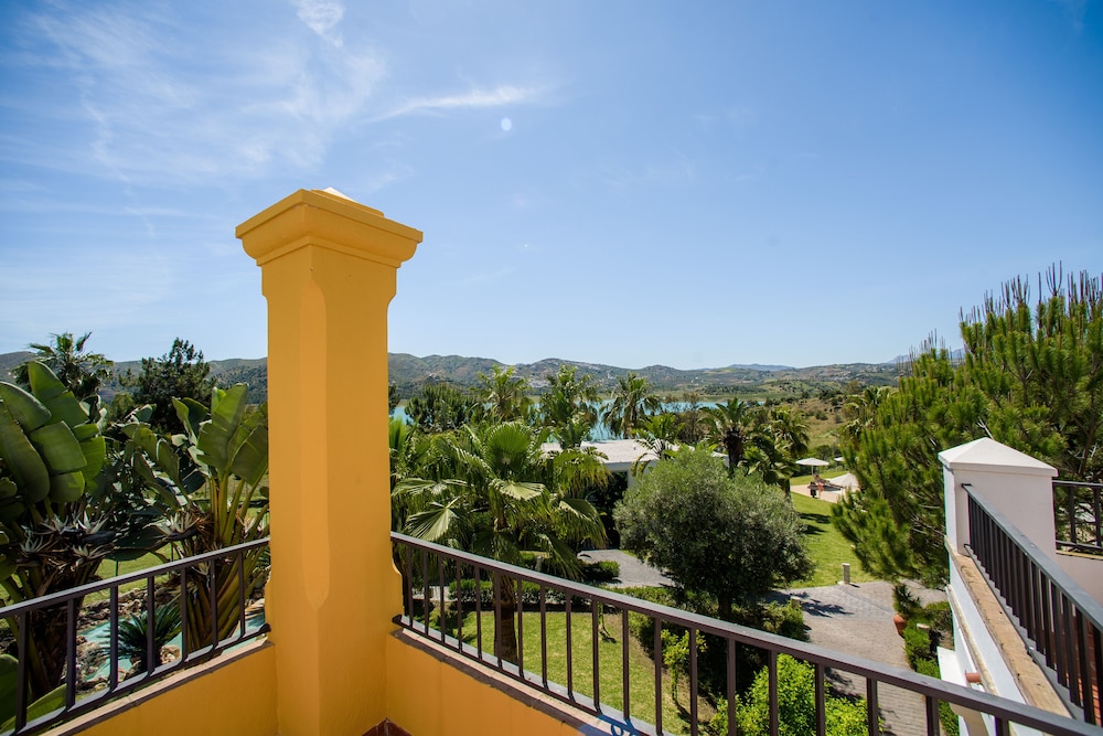 B bou Hotel La Vinuela & Spa 60/66