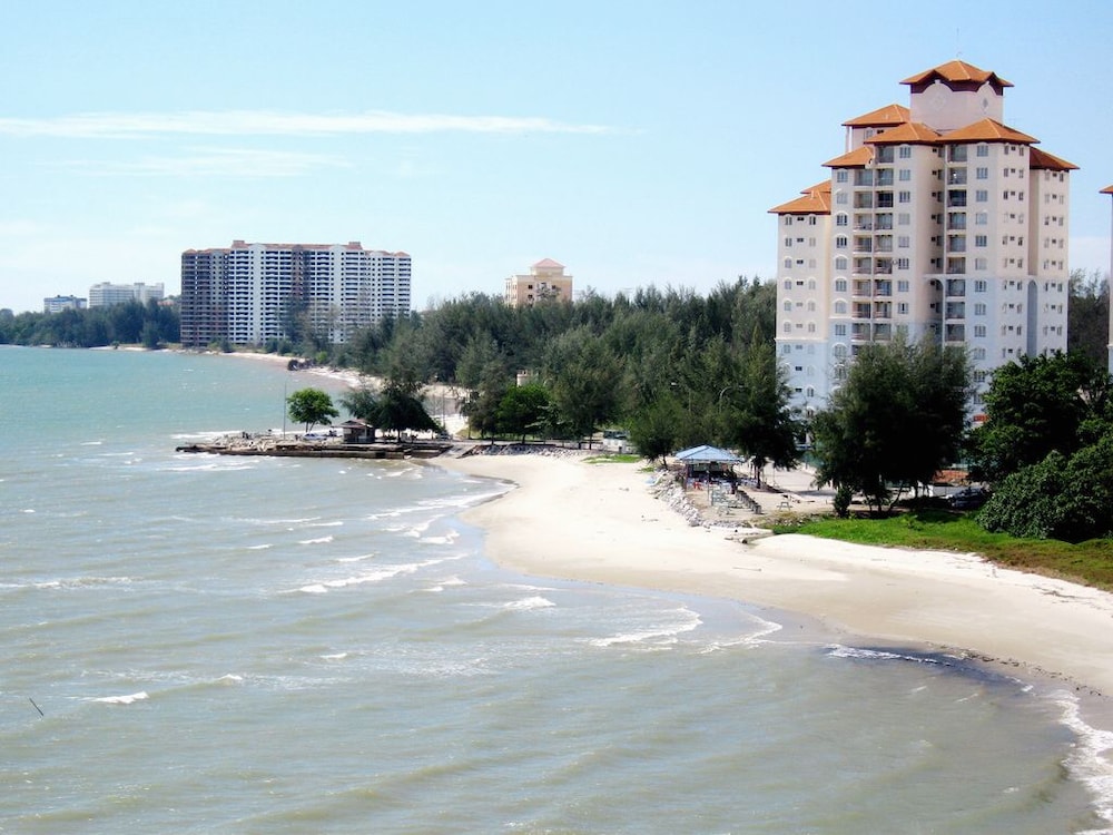 Jc Sunshine Bay Resort Port Dickson 50/50