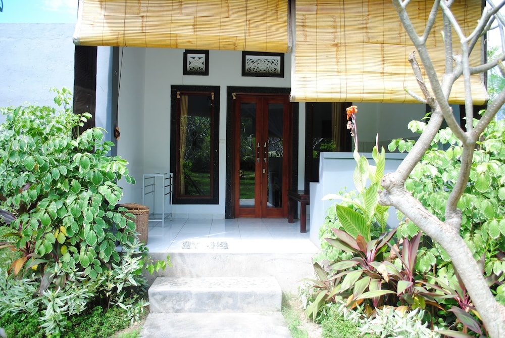 Tiara Homestay Pemuteran 1/30