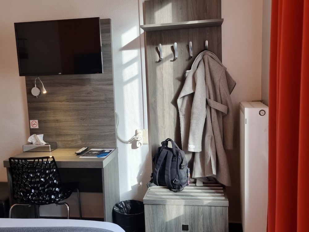 COMFORT HOTEL ACTUEL CHAMBERY CENTRE 71/71