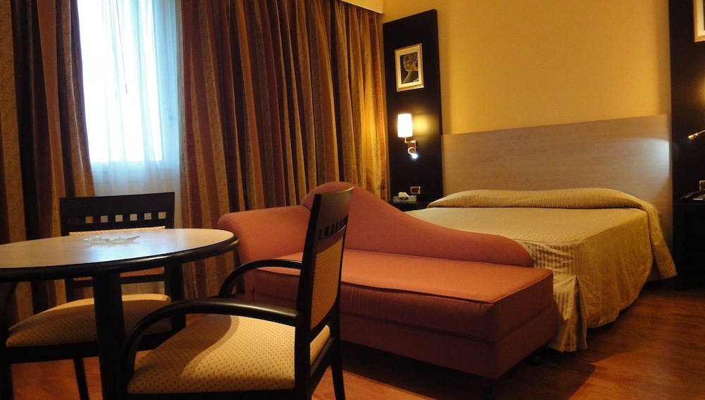 Hotel Marconi 17/32