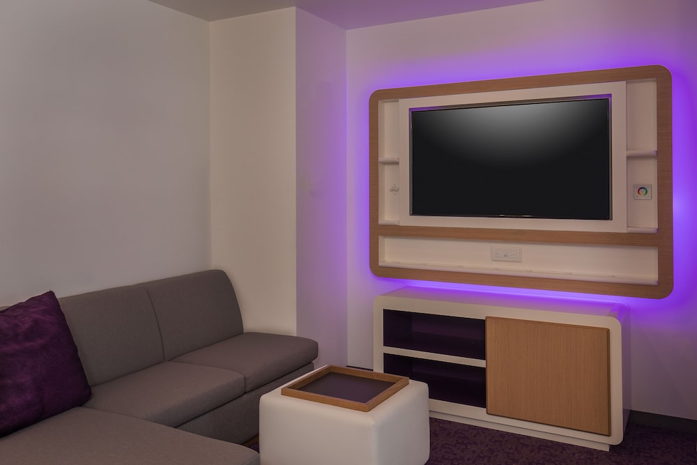 YOTEL Boston, Select by Hilton 52/79