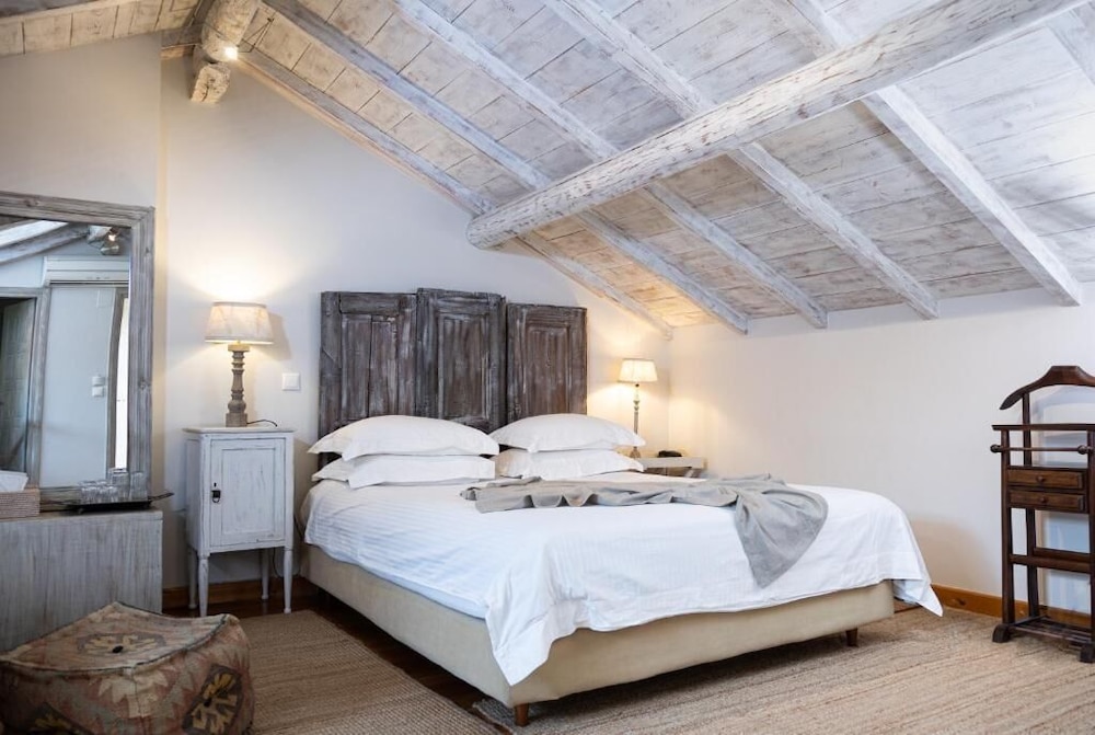 Deluxe, Suite, Double Bed, Stair Access Only, Sofa, Balcony, Attic