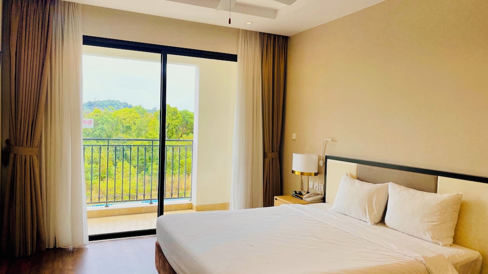 Vinholidays Fiesta Phu Quoc 16/50