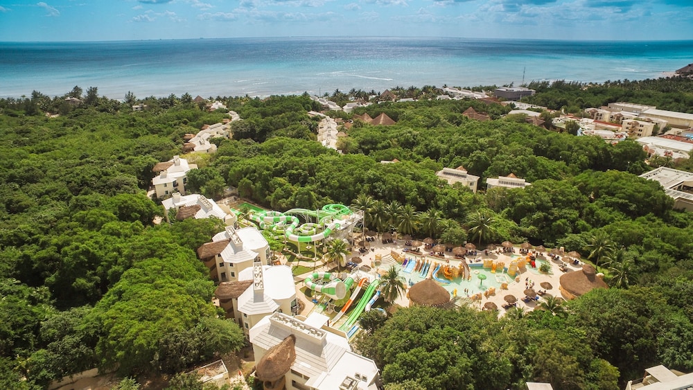 Sandos Caracol Nature Resort & Water Park All Inclusive 60/62