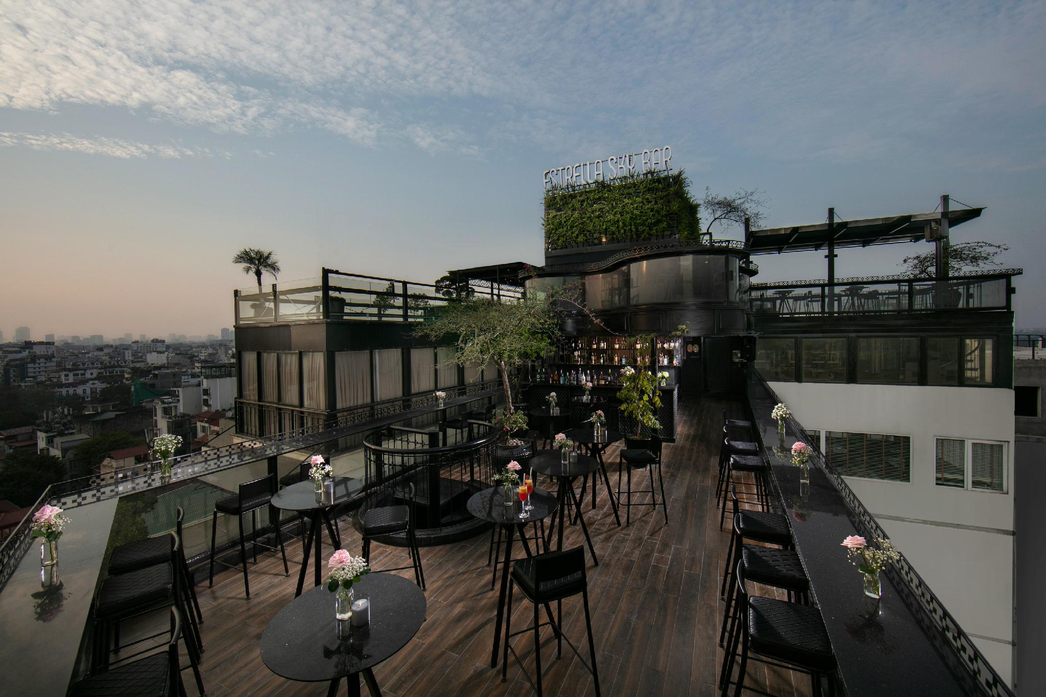 غرفة تُحدَّد حسب التوفر