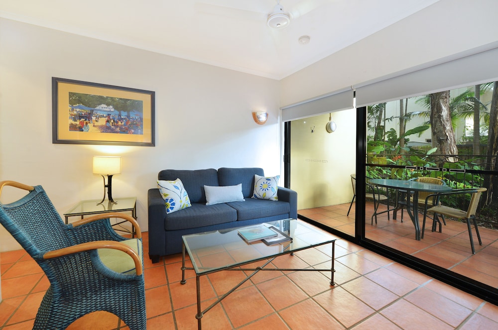Reef Club Resort 23/35