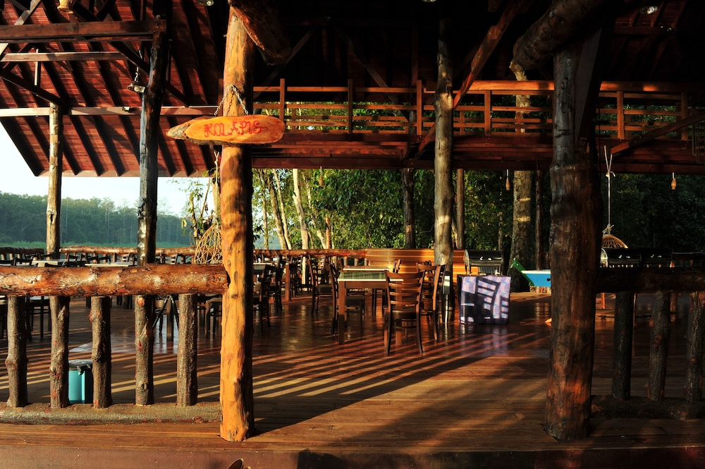Borneo Natural Sukau Bilit Resort 24/32