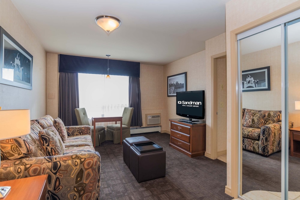 Sandman Hotel Calgary Airport 29/48