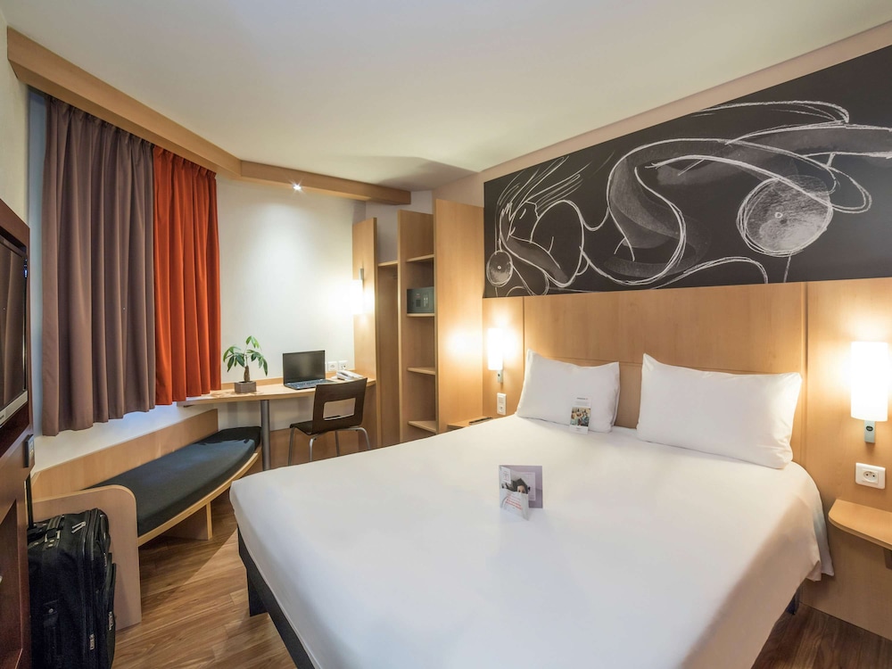 Ibis Nice Aeroport Promenade Hotel 7/72
