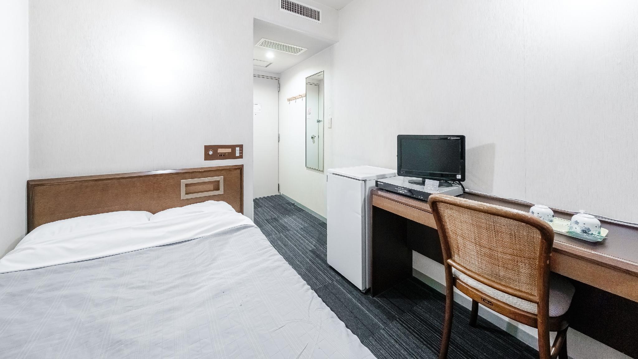 Semi Room, Standard, Semi Double Bed, Smoking