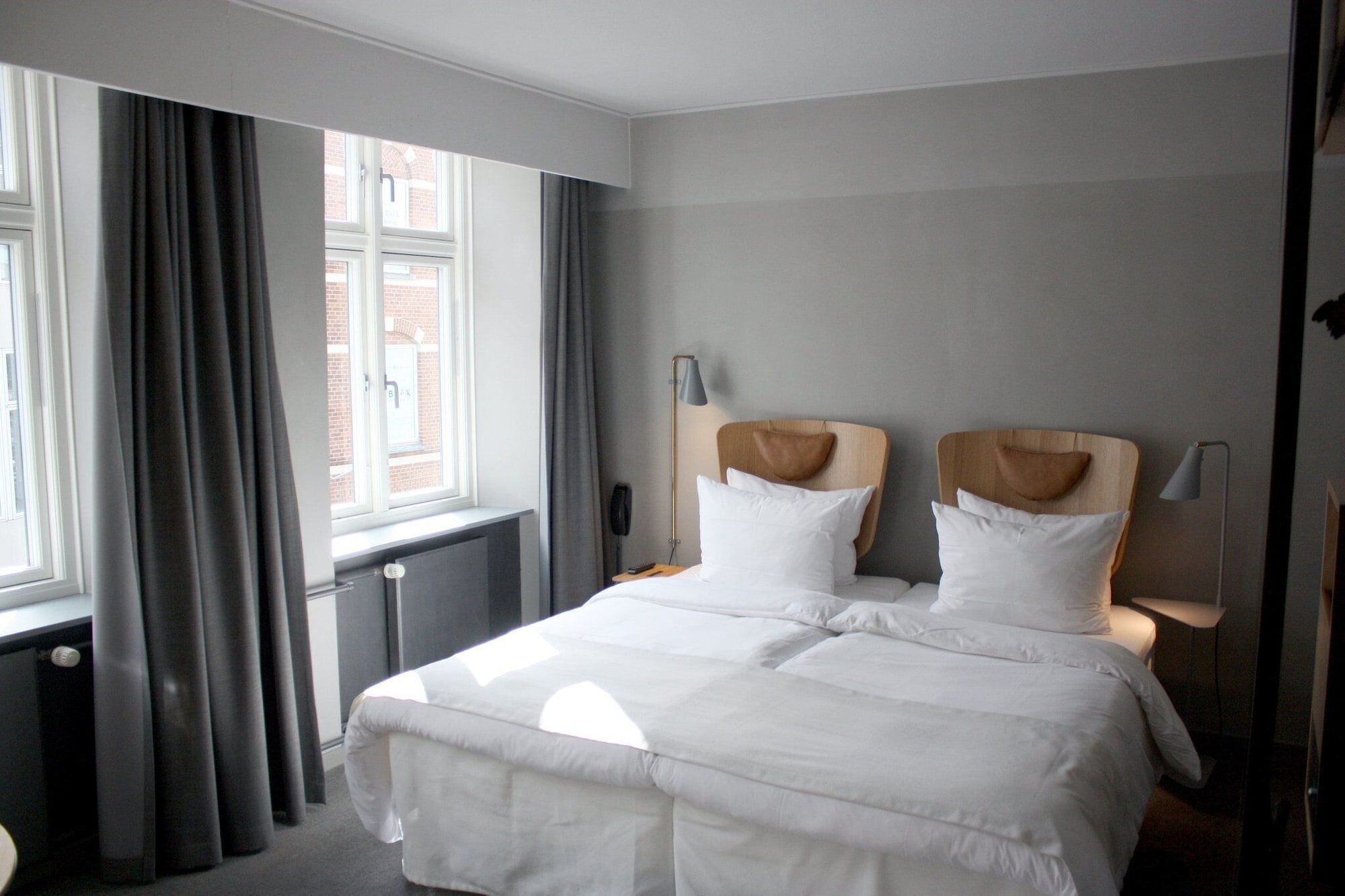 STANDARD, DOUBLE OR TWIN BED