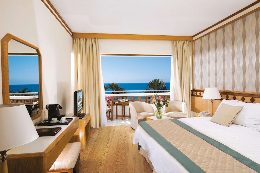 Constantinou Bros Pioneer Beach Hotel - Adults Only 6/36