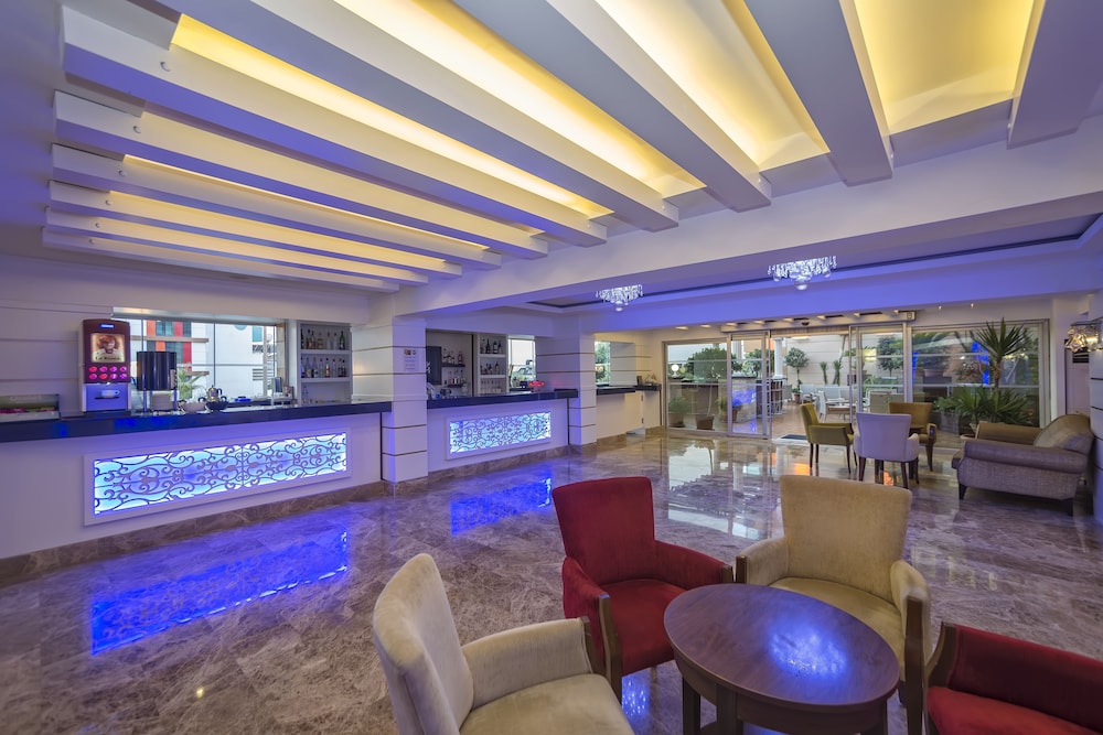 Tac Premier Hotel Spa 56/74