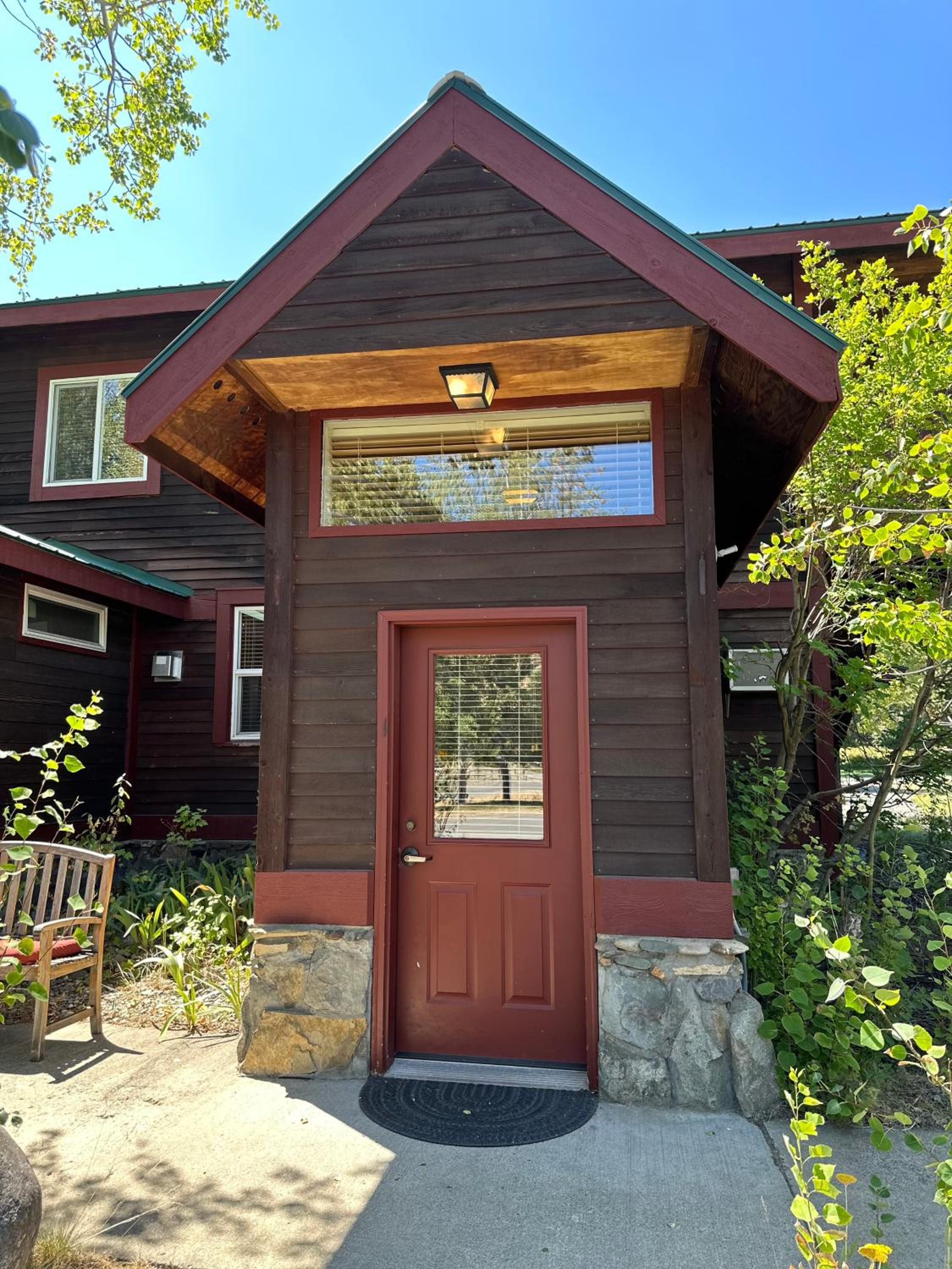 Chewuch Inn & Cabins 2/24