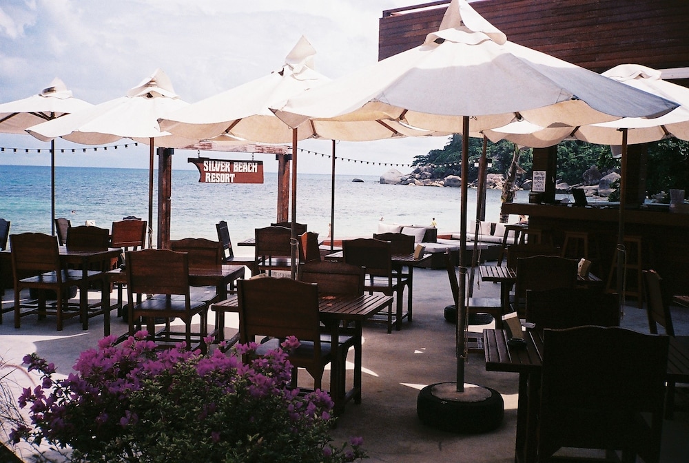 Silver Beach Resort 44/65