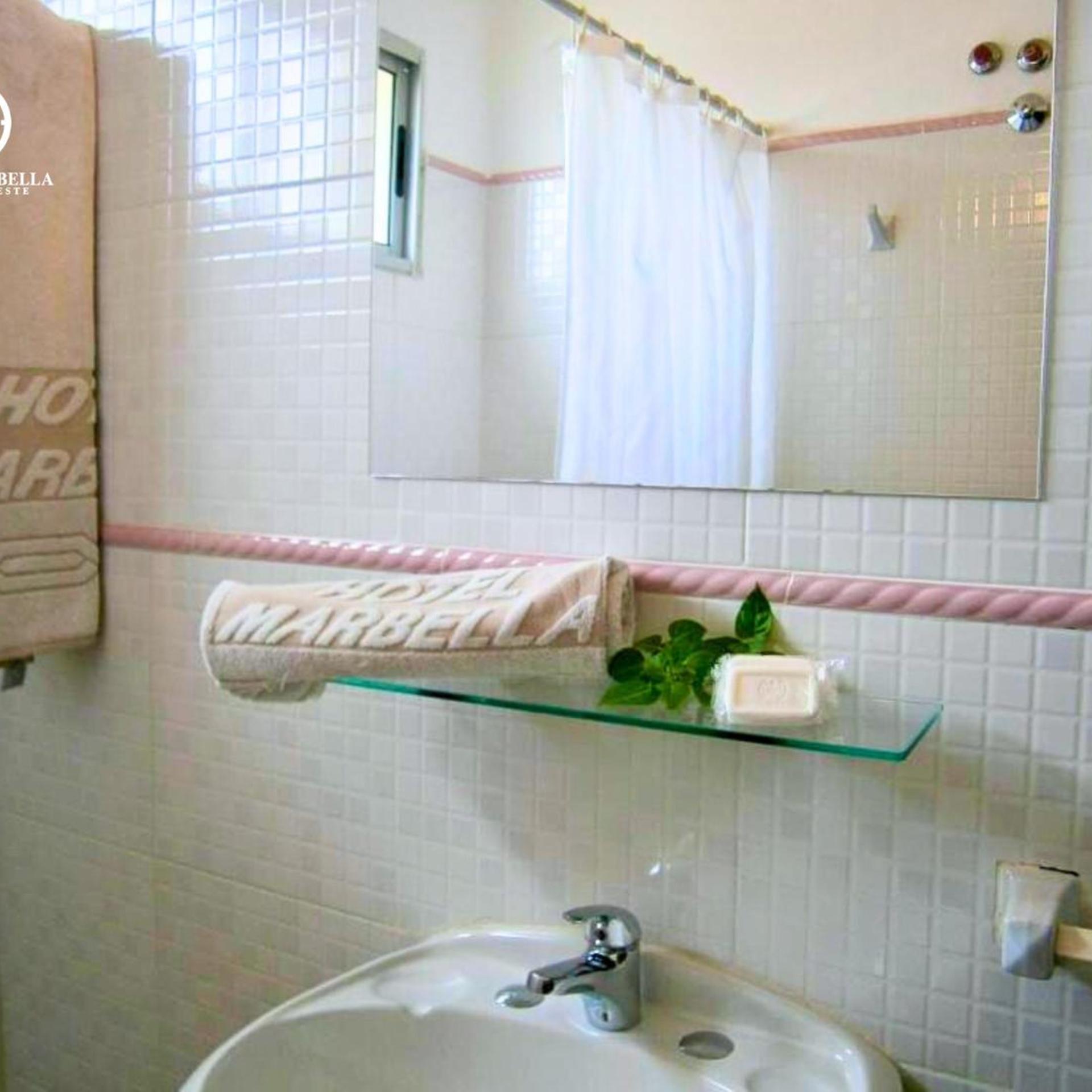 Hotel Marbella 50/50