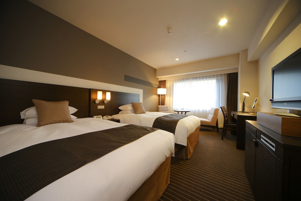 STANDARD, TWIN BEDS, MAIN BUILDING, SMOKING