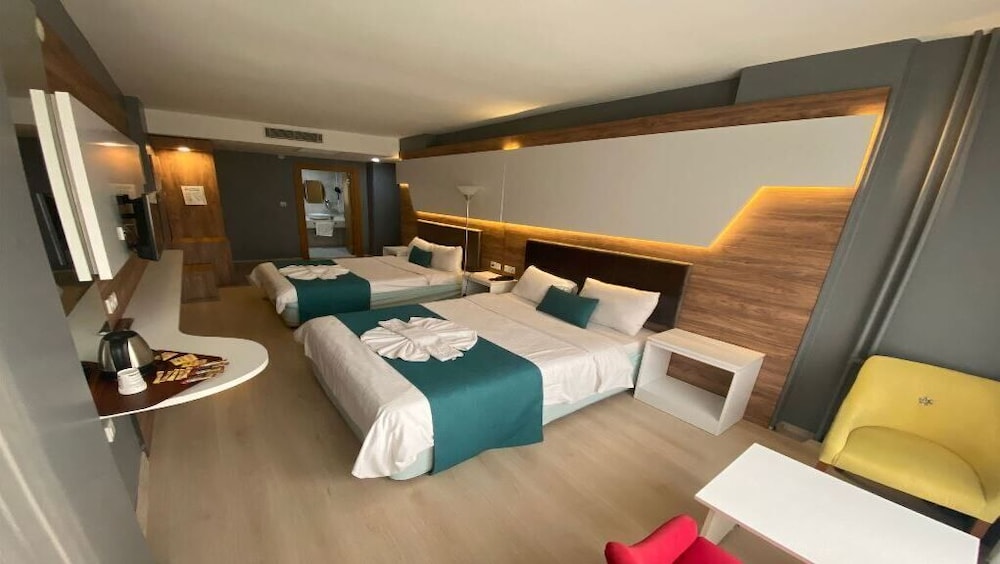 Bozoogullari Otel 10/24