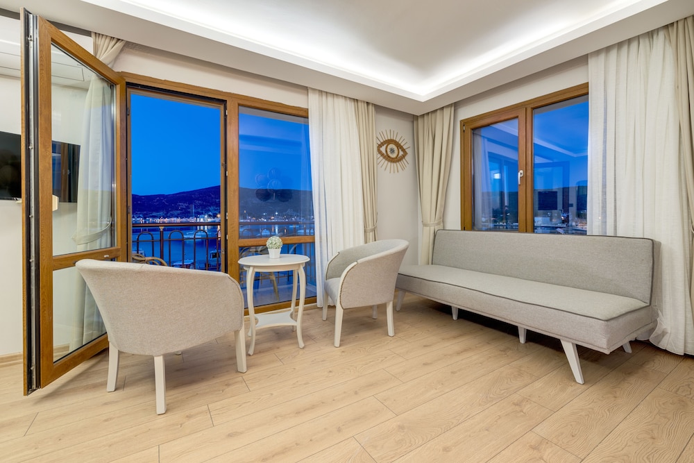 Hanedan Hotel 14/40