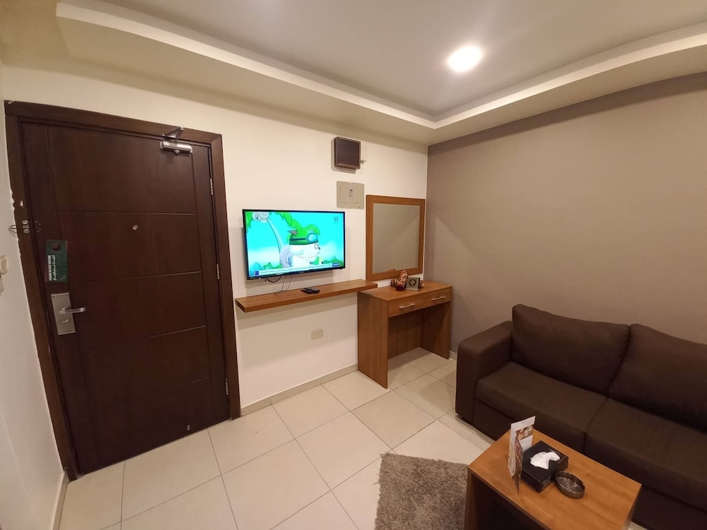 Lujain Hotel Suites 35/50