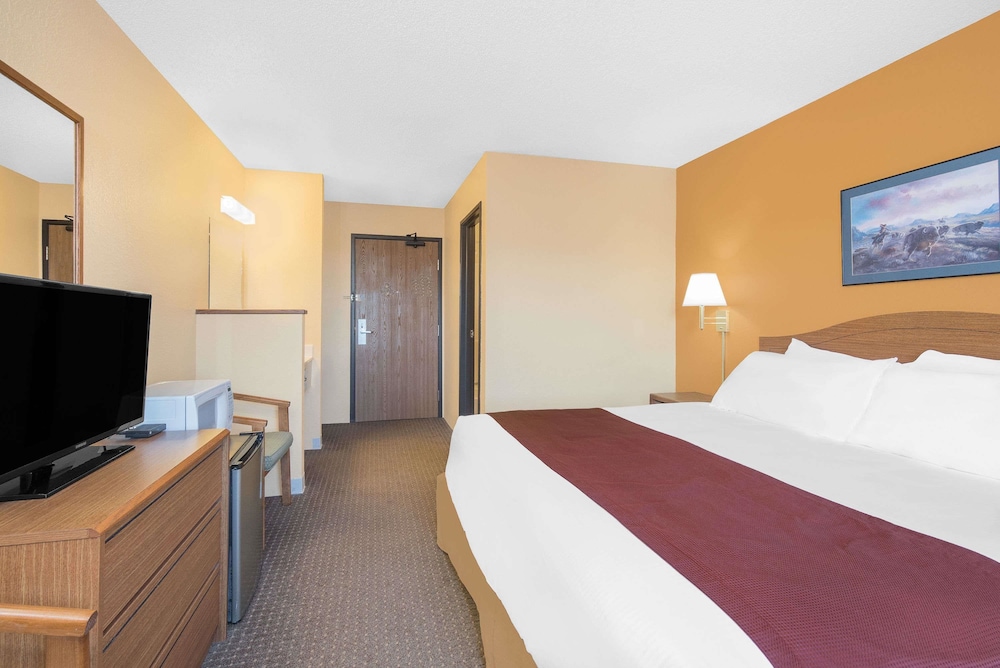 Days Inn By Wyndham Wall 9/28