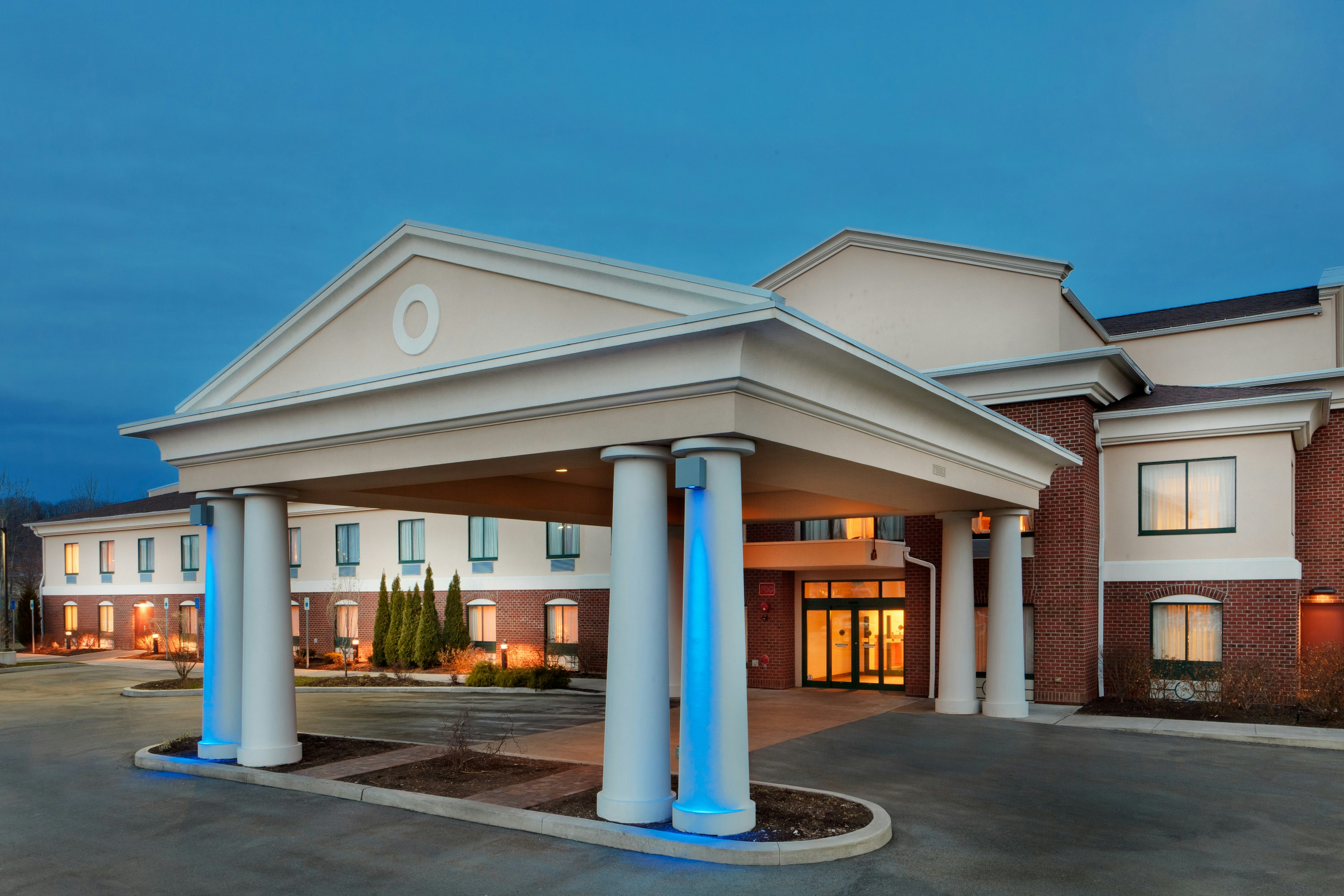 Holiday Inn Express & Suites Rochester-Victor, an IHG Hotel 3/33