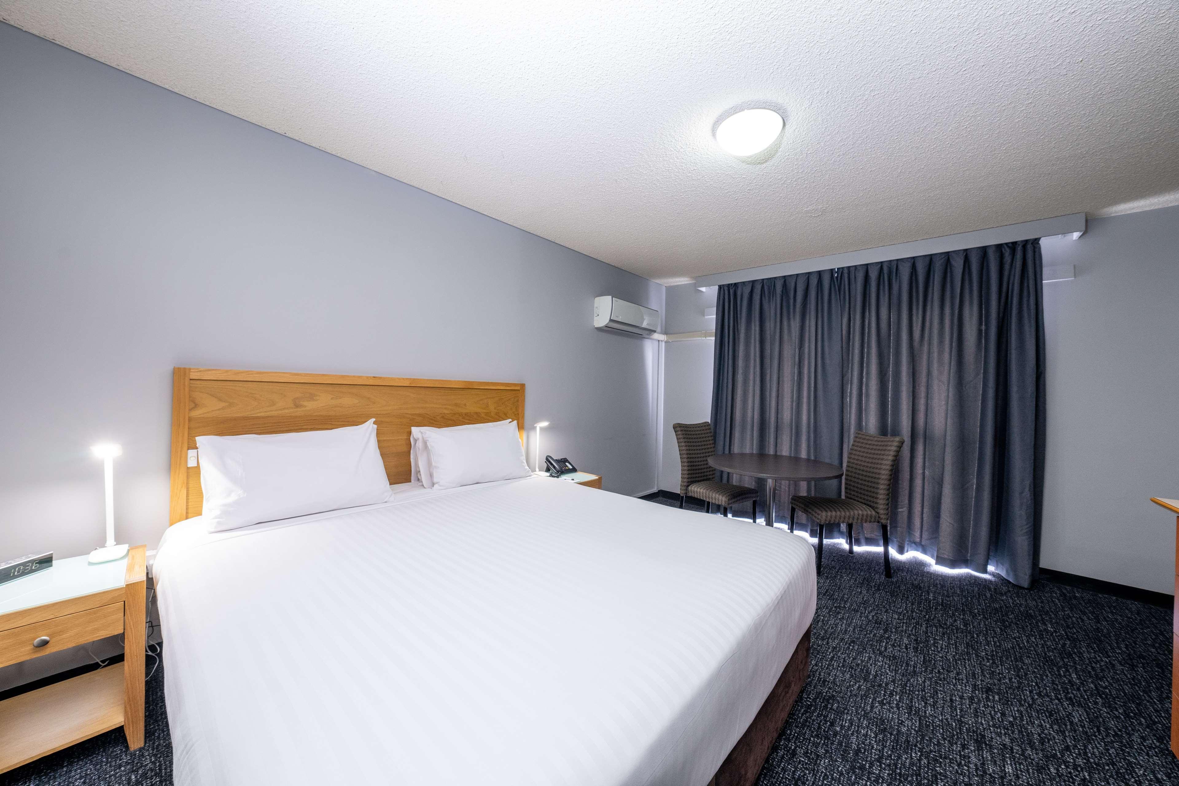 Suite, King Bed