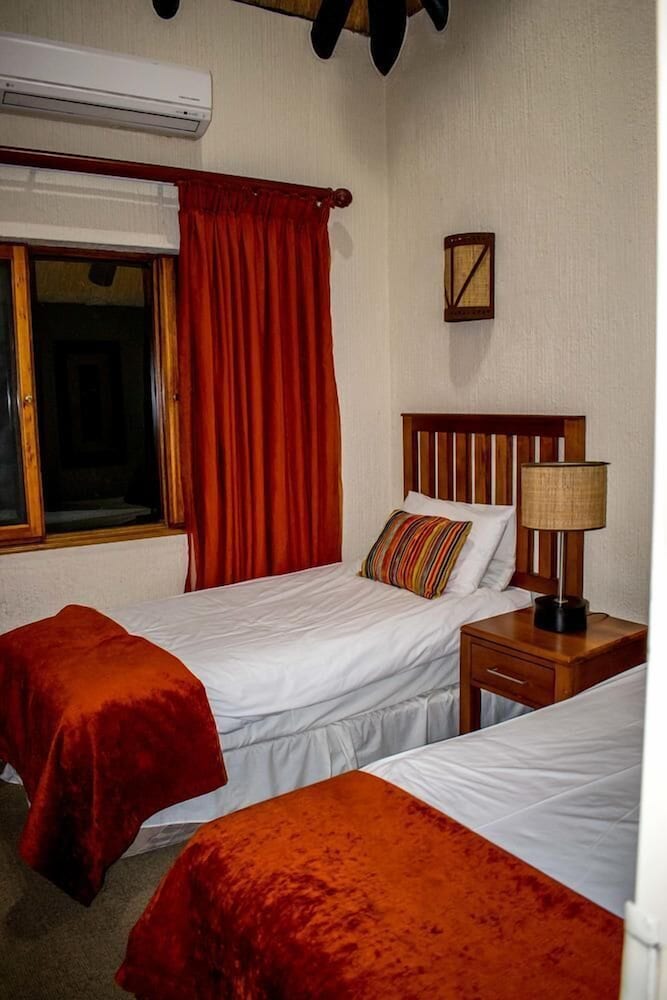 Legend Safaris - Kruger Park Lodge [VR] 1/13