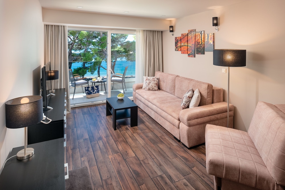 Central Beach 9 29/50