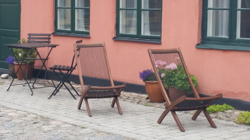 Lilla Hotellet 42/46