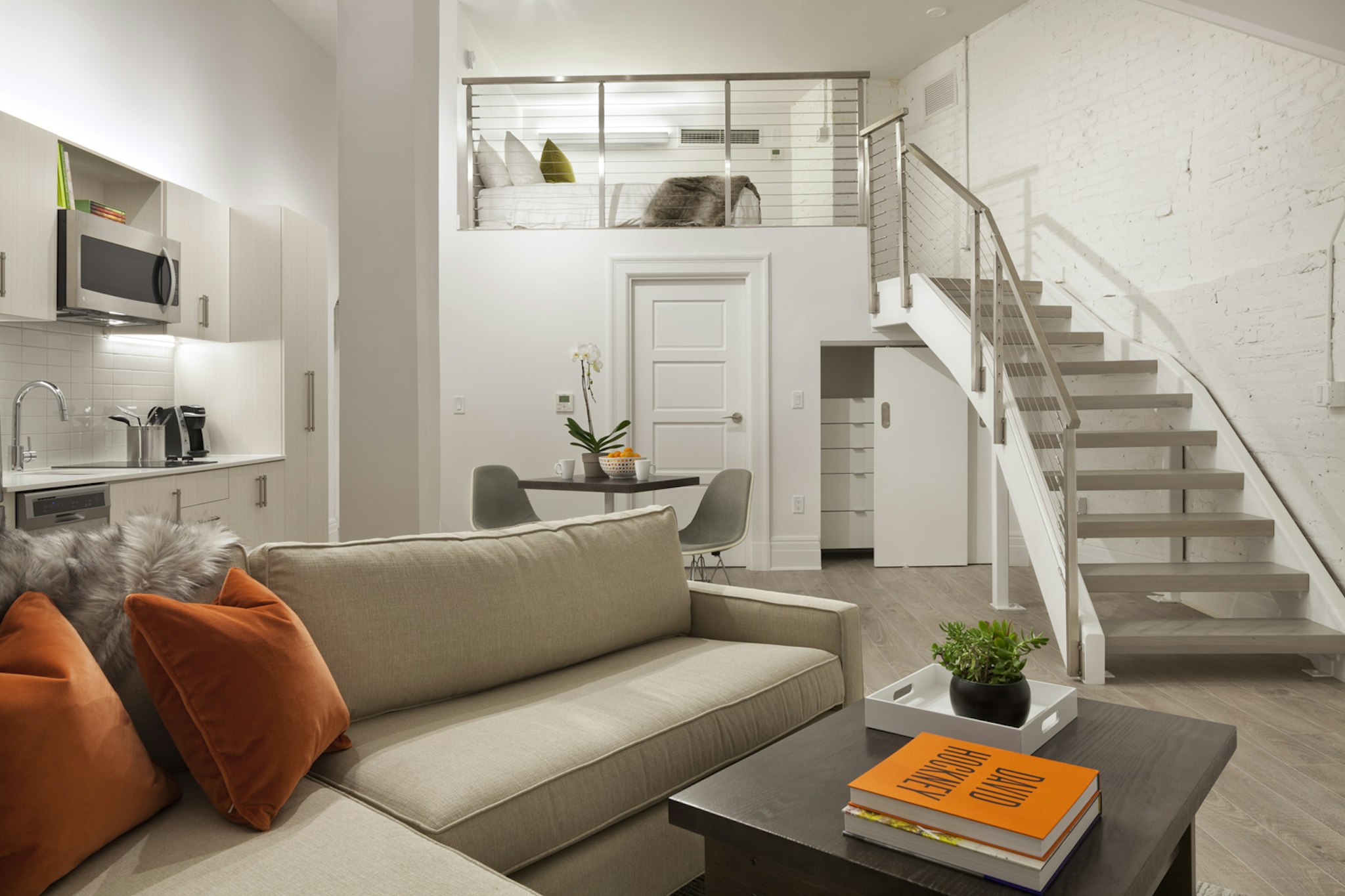 Placemakr Dupont Circle 40/64