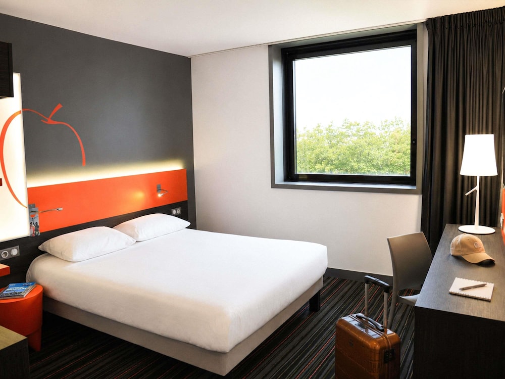 IBIS STYLES CAEN CENTRE GARE 22/60