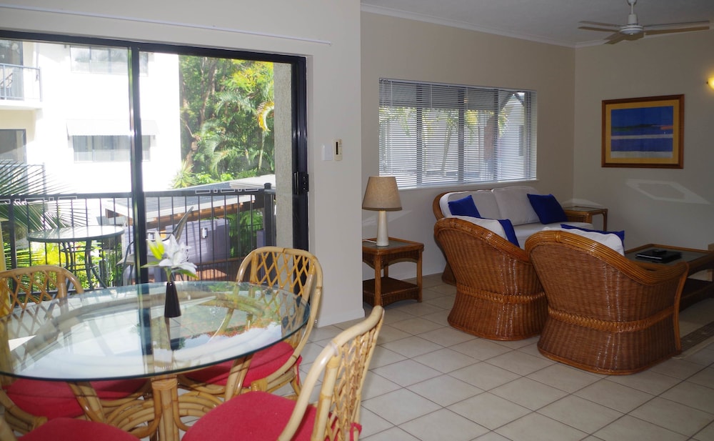 Bay Villas Resort 27/52