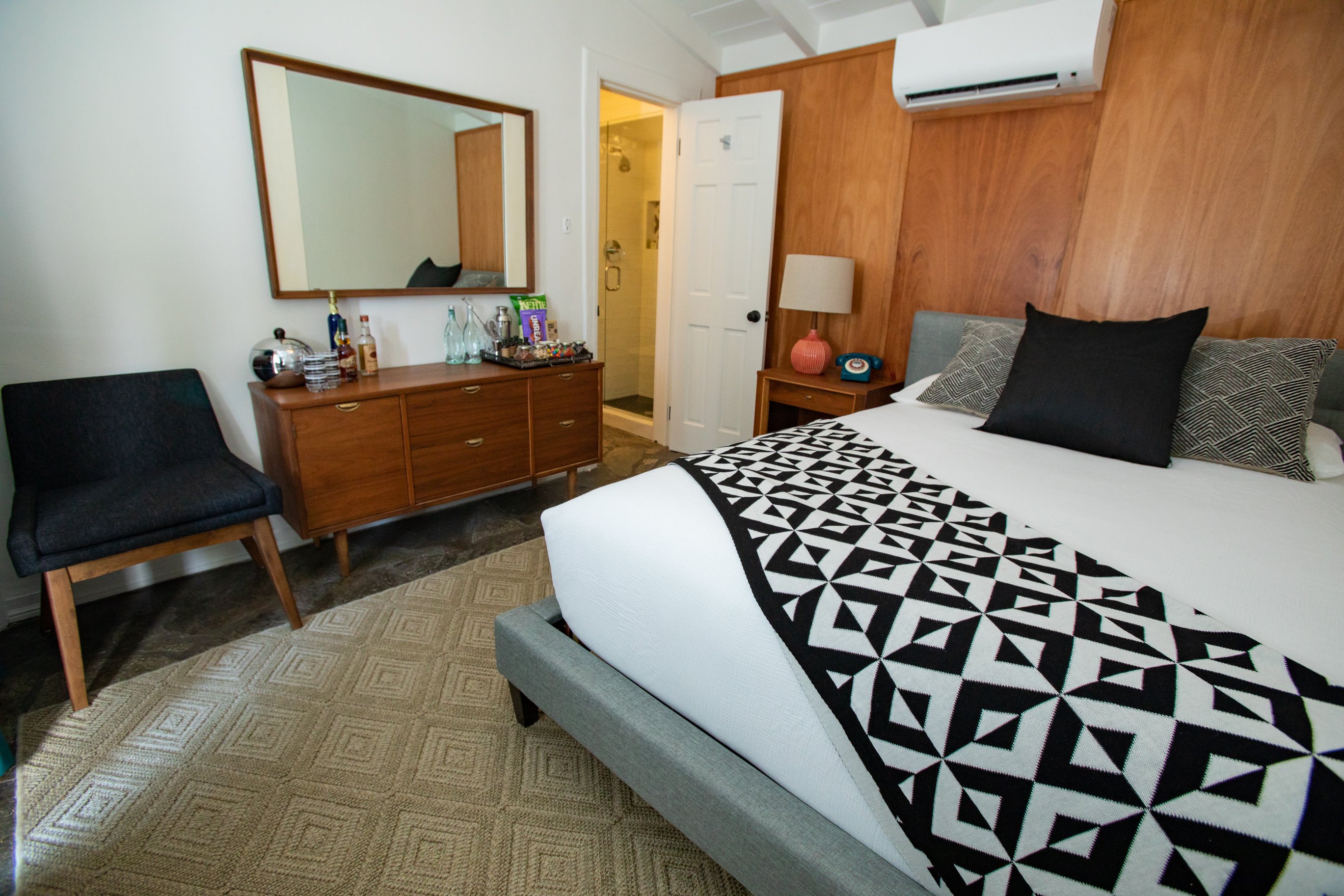 Villa Royale Inn 2/2