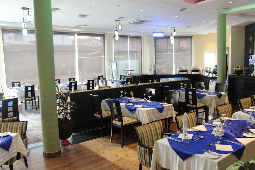 Golden Tulip Ibadan 20/35