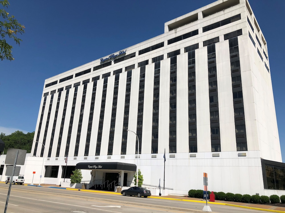 Capital Plaza Hotel 3/37
