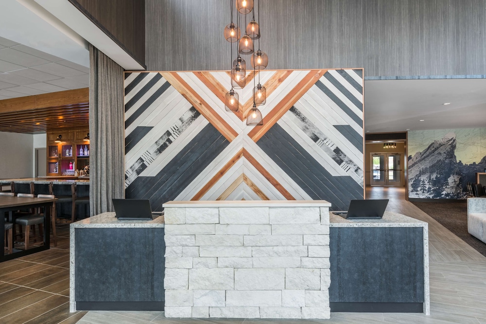 Hyatt Place Westminster Denver 10/54