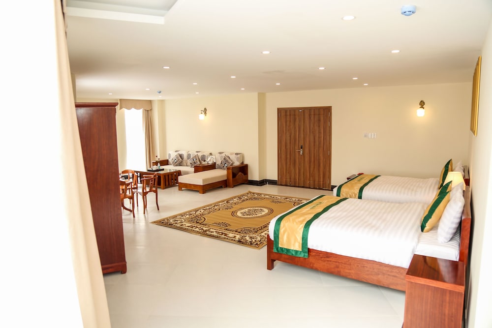 DELUXE, 2 BEDS