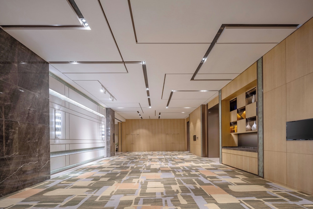HOLIDAY INN NANJING HARBOUR 14/76