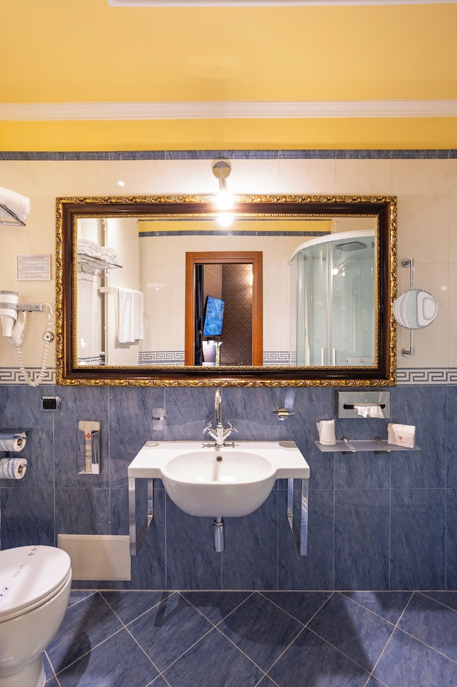 Hotel Manfredi Suite in Rome 92/94