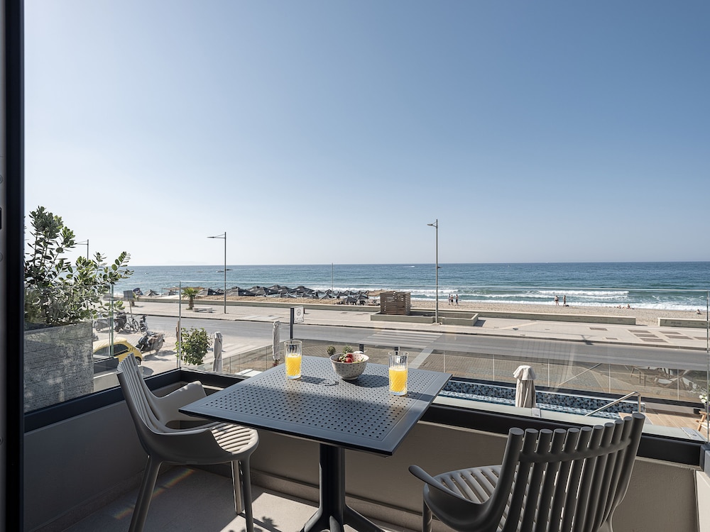 Calla Luxury Seafront Suites 44/50