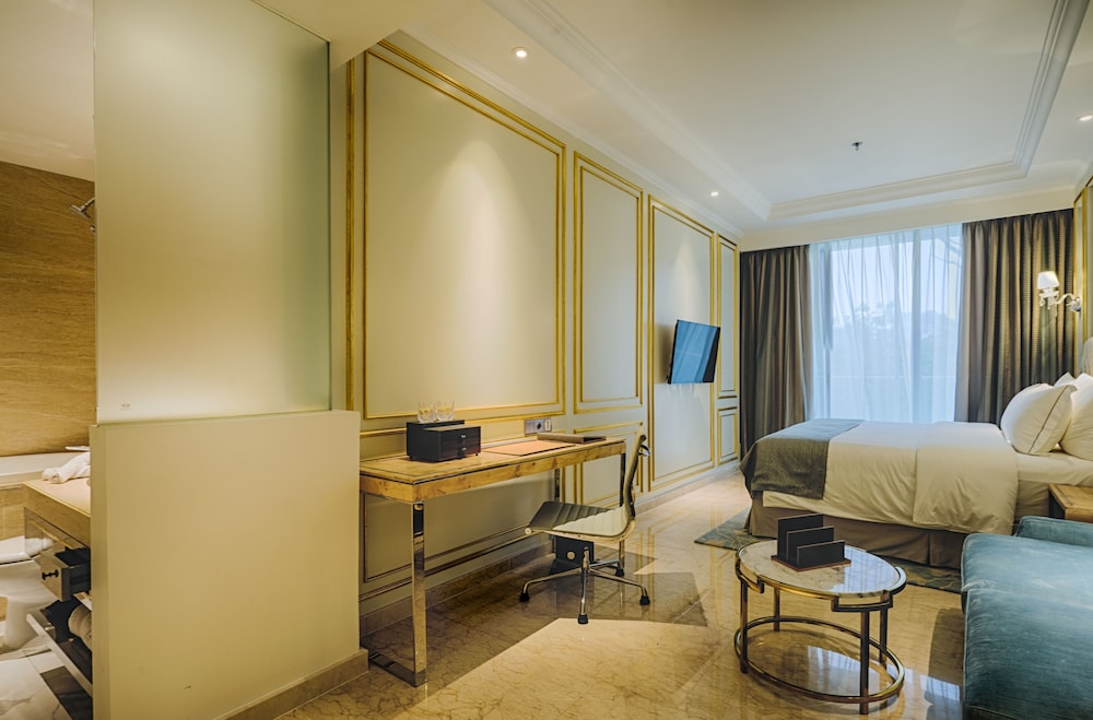 Art Deco Luxury Hotel & Residence 17/39
