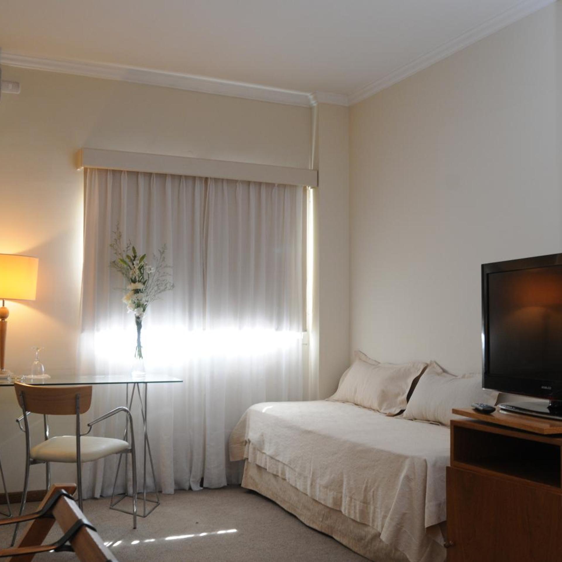Parra Hotel and Suites 5/27