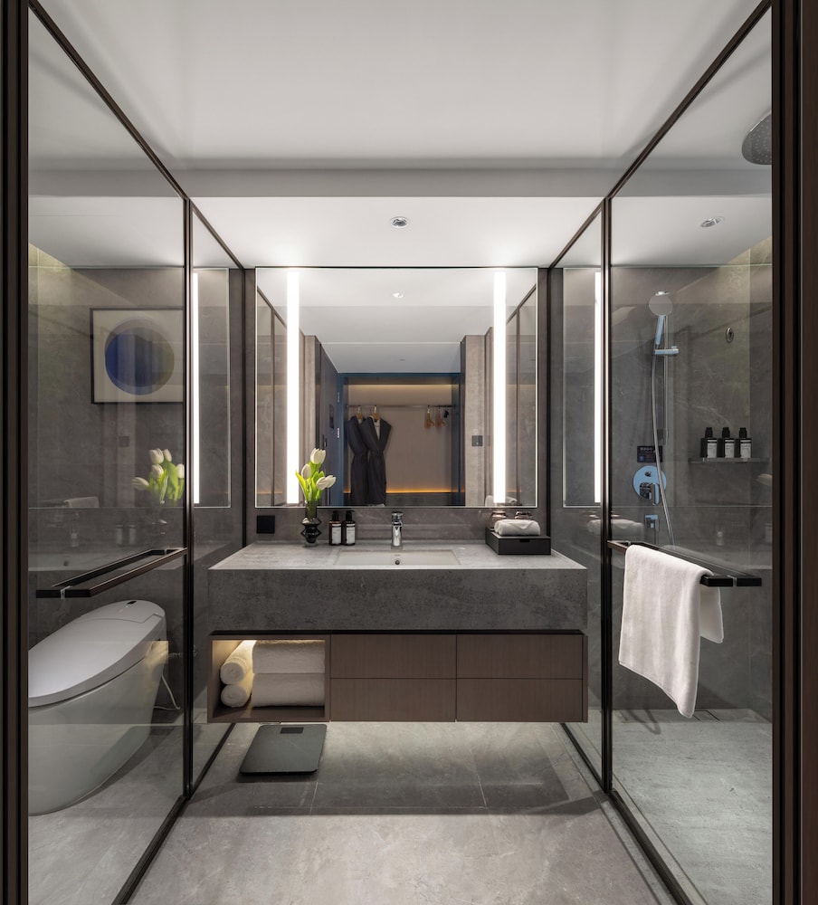 Grand Madison Shenzhen Longhua Yujing 30/30