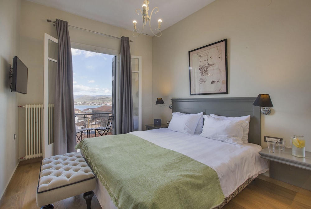 Leto Nuevo Hotel 24/78