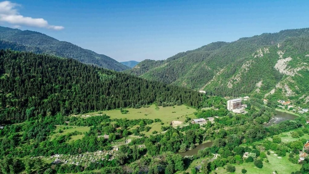 Natali Hotel 58/65
