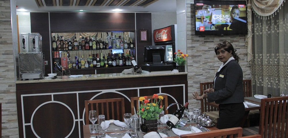 Zimbo Golden Hotel 30/37
