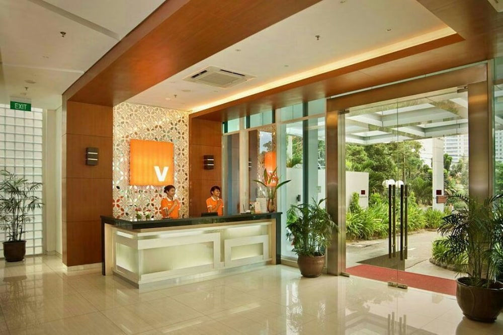 V HOTEL JAKARTA 6/45