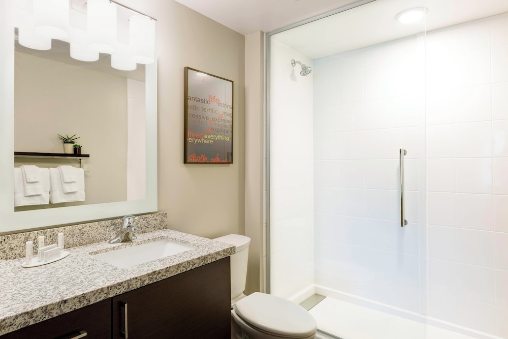 1 BEDROOM, SUITE, ACCESSIBLE